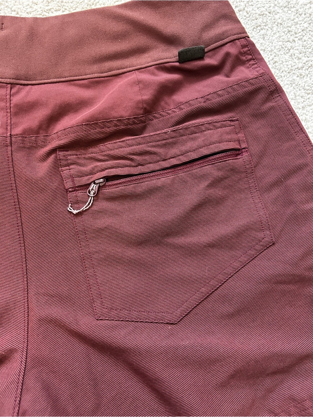 REI Hiking Shorts Women's Maroon Active Size 6 EUC - Picture 7 of 12